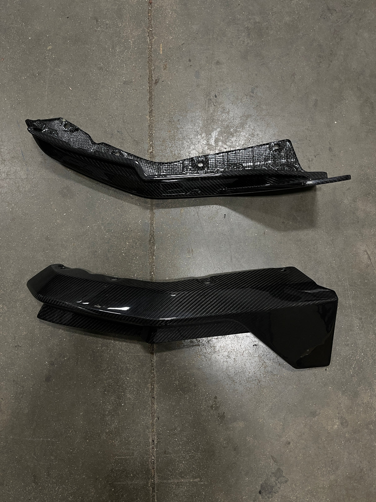 M-Performance Style Dry Carbon Fiber Rear Splitters (BMW G82 M4) - MidWest Bimmer Supply