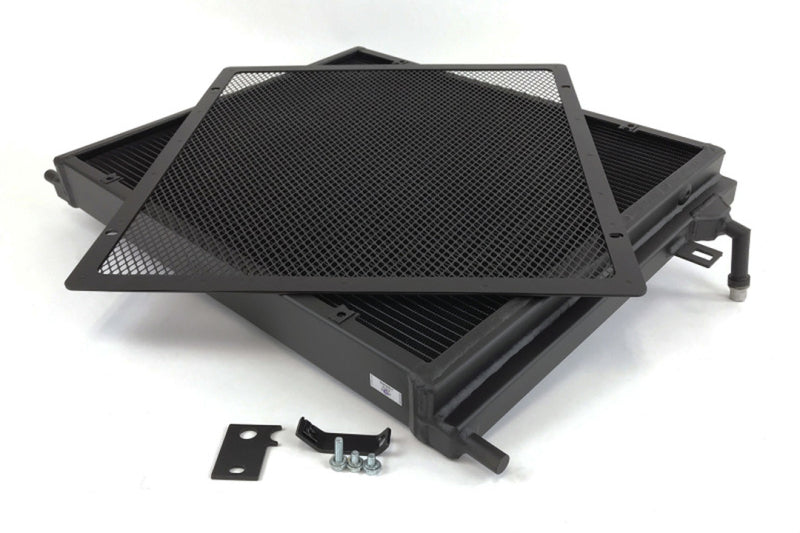 CSF Front Mount Heat Exchanger w/Rock Guard - Black - BMW F8X M3/ M4 2014-Up