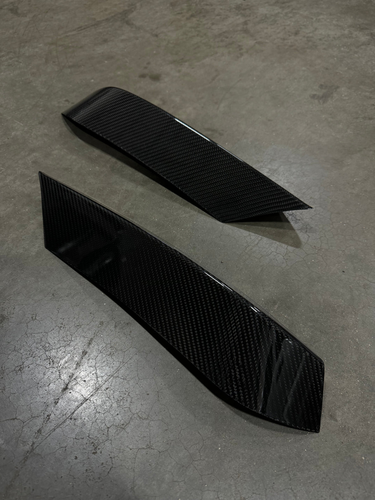 Dry Carbon Fiber OEM Style Front Bumper Upper Trim (BMW M3 F80 | M4 (F82/F83) - MidWest Bimmer Supply