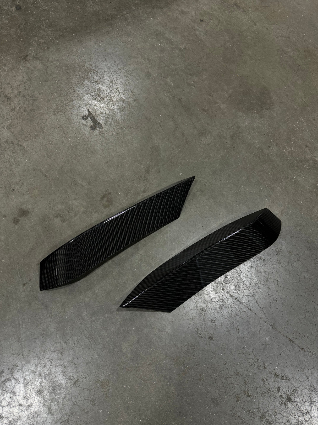 Dry Carbon Fiber OEM Style Front Bumper Upper Trim (BMW M3 F80 | M4 (F82/F83) - MidWest Bimmer Supply