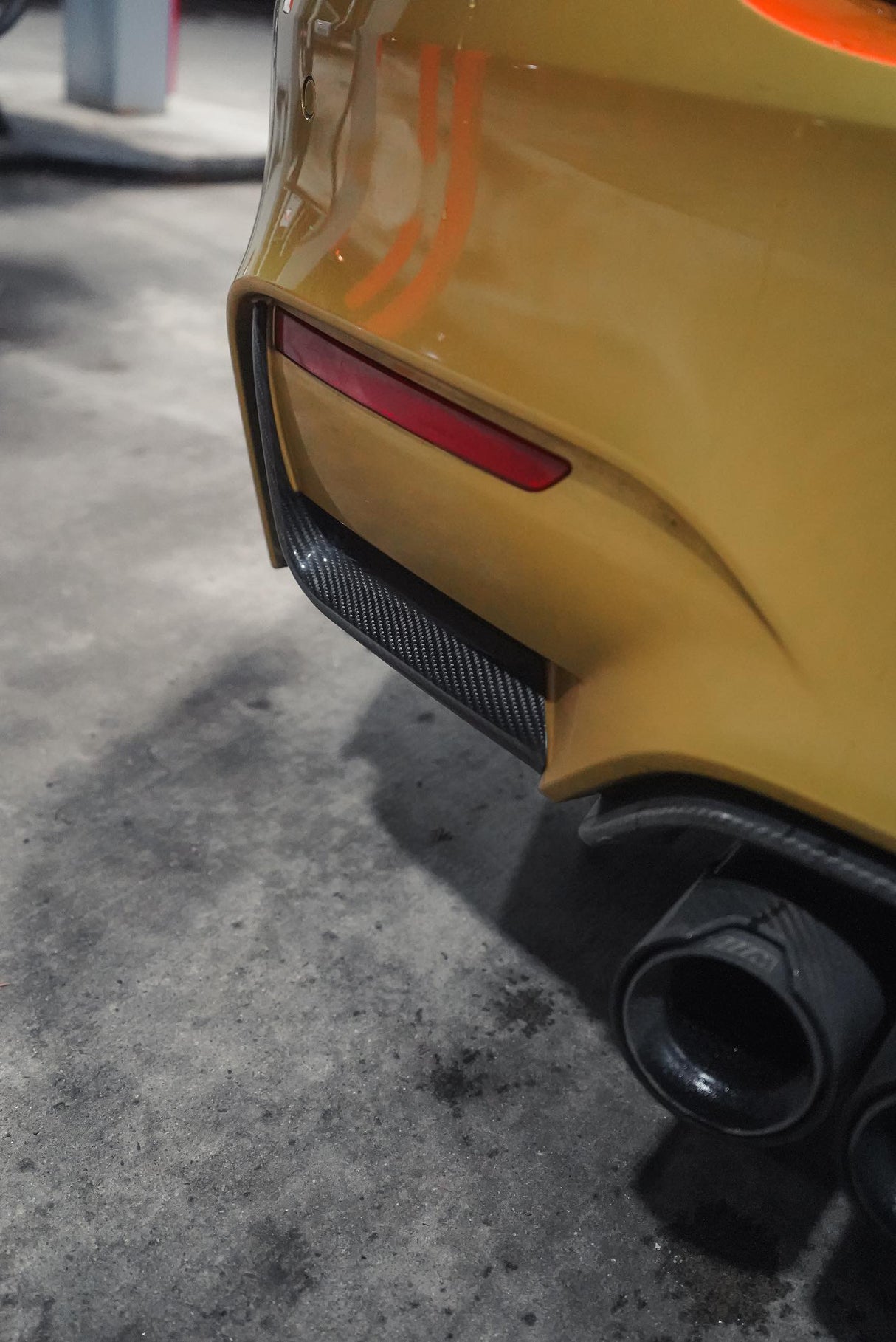 Dry Carbon Fiber OEM Style Rear Bumper Splitters (BMW M3 F80 | M4 F82/F83) - MidWest Bimmer Supply