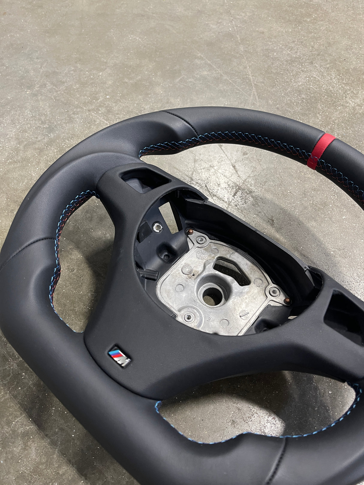 E9X Steering Wheel’s (BMW E9X M3 / 3Series) - MidWest Bimmer Supply