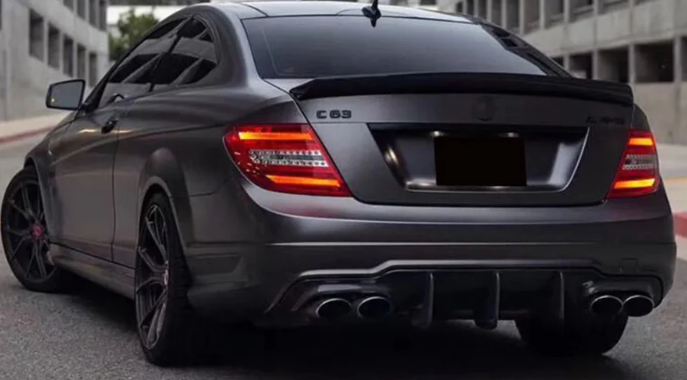 Carbon Fiber Shark Fin Style Diffuser - Mercedes-Benz W204 C-Class C63