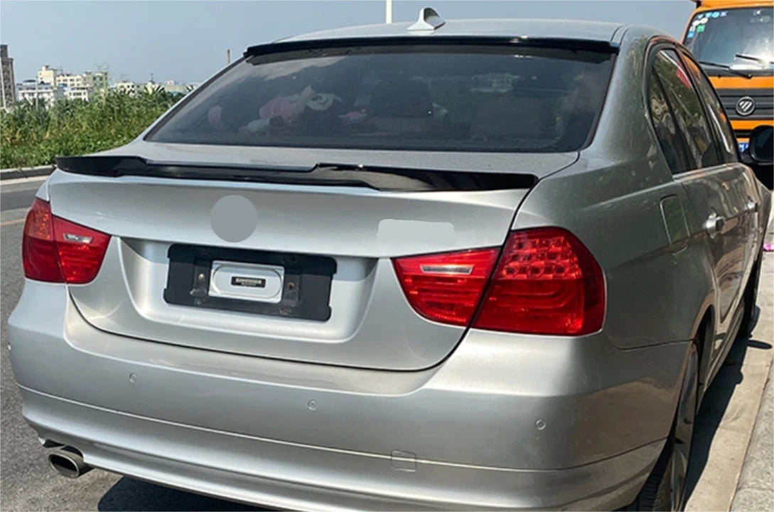 E90 Gloss Black V Style Trunk Spoiler - E90 3-Series E90 m3